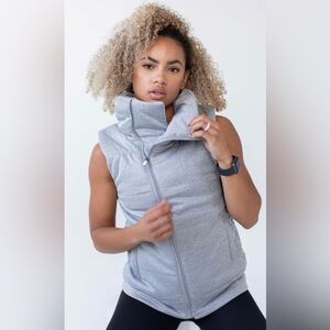SAVVI Meg Vest in Grey Heather. Size L